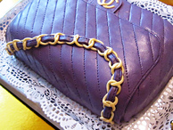 Торт в виде женской сумочки - клатча с мастикой